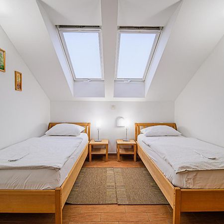 Apartments Maleric With Indoor Pool And Wellness Dragatuš Buitenkant foto