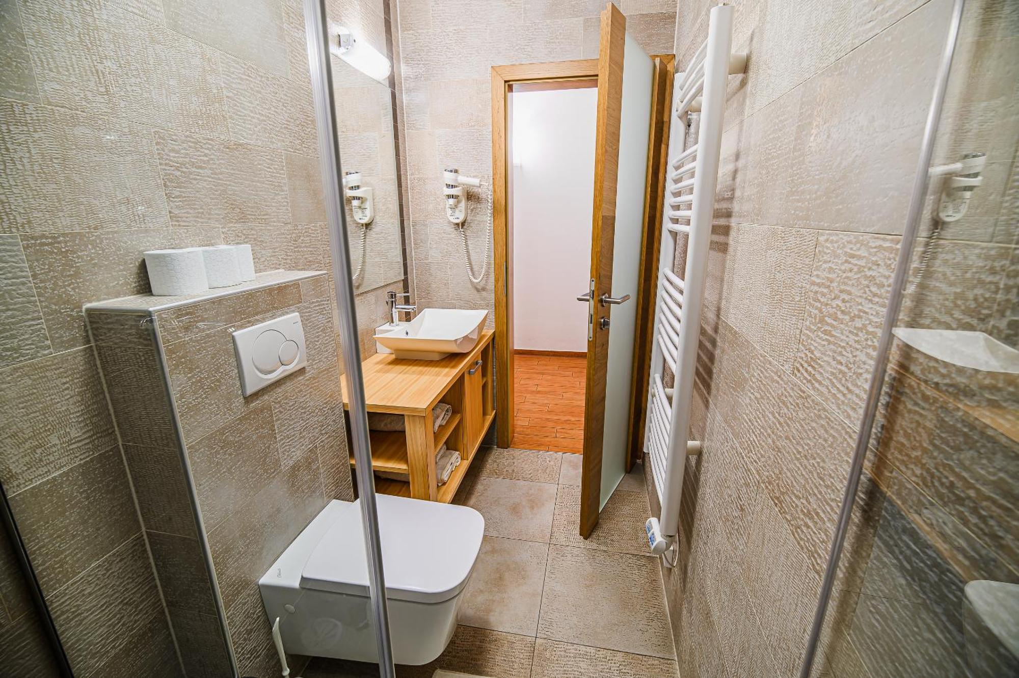Apartments Maleric With Indoor Pool And Wellness Dragatuš Kamer foto