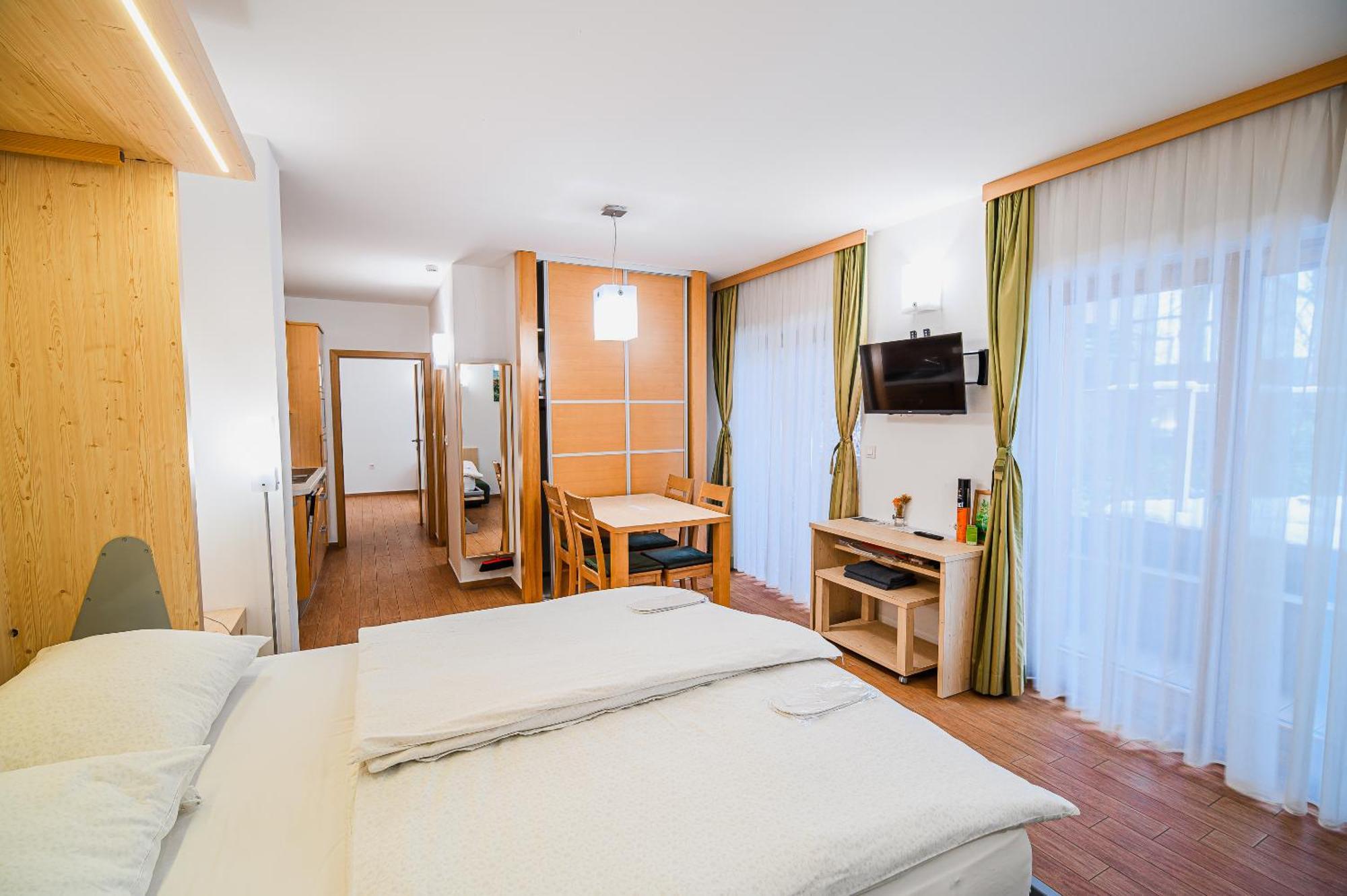 Apartments Maleric With Indoor Pool And Wellness Dragatuš Kamer foto
