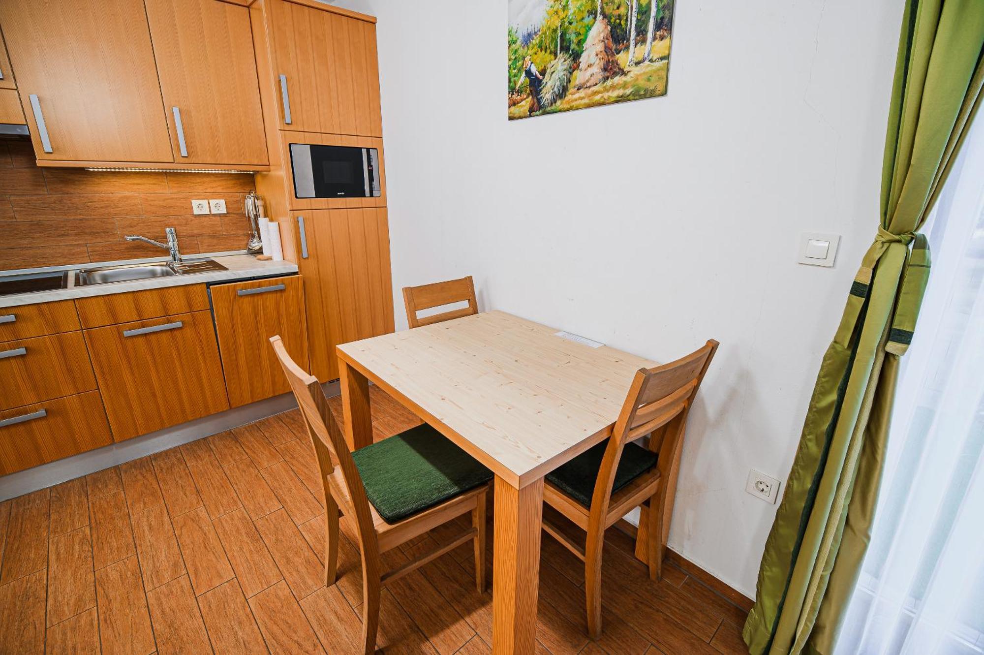 Apartments Maleric With Indoor Pool And Wellness Dragatuš Kamer foto