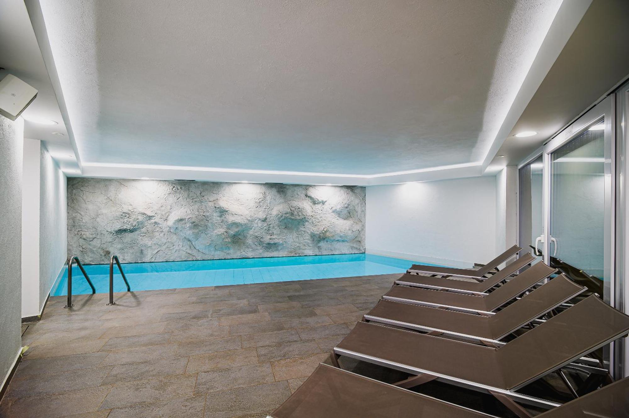 Apartments Maleric With Indoor Pool And Wellness Dragatuš Buitenkant foto