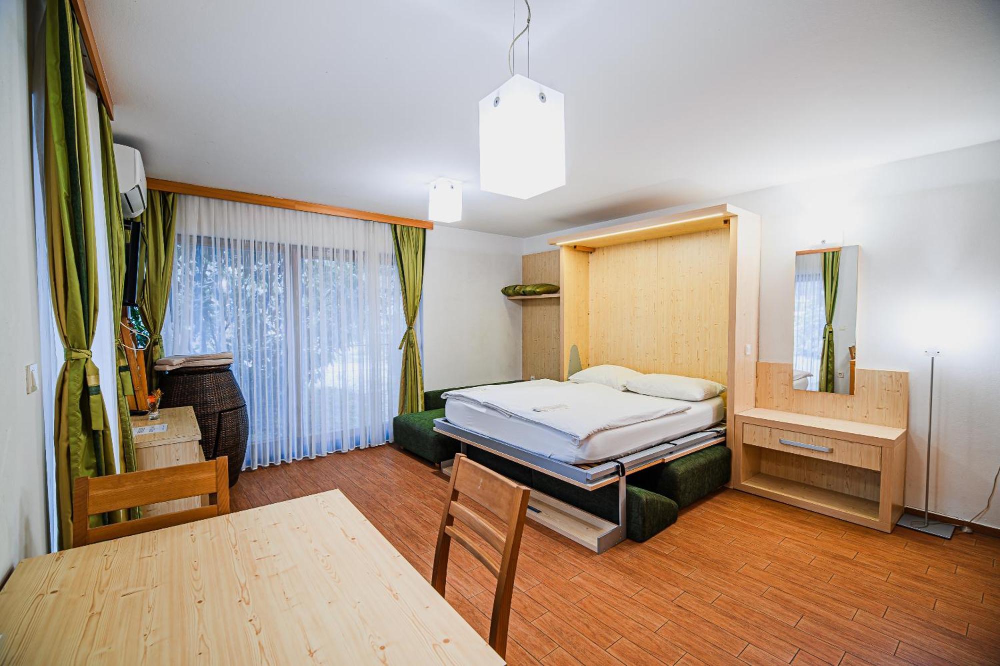 Apartments Maleric With Indoor Pool And Wellness Dragatuš Kamer foto